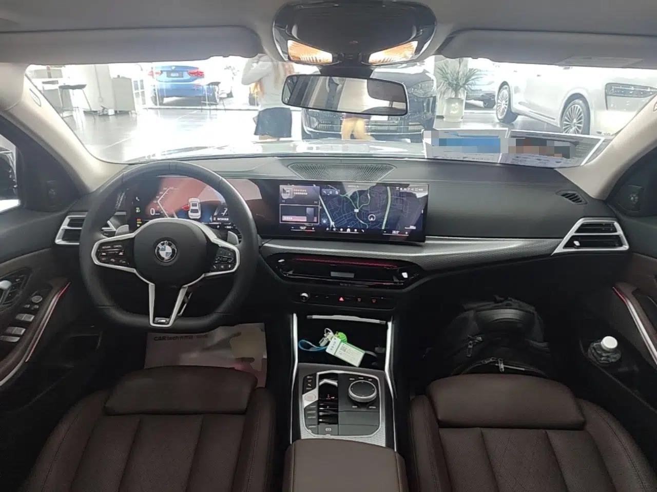 BMW 3 Series 2025 330Li M Sport Shadowline Package — миниатюра 12
