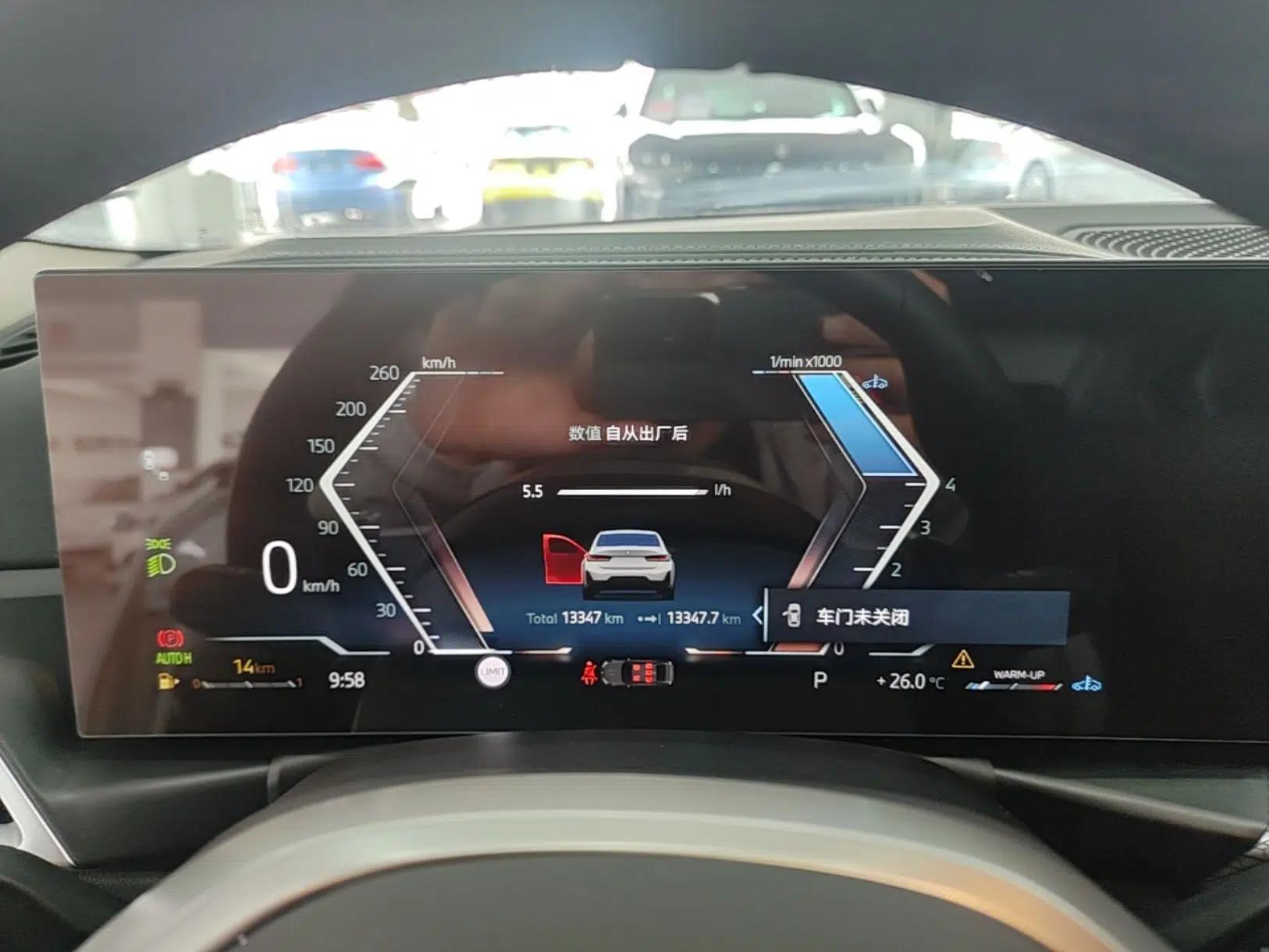 BMW 3 Series 2025 330Li M Sport Shadowline Package — миниатюра 14