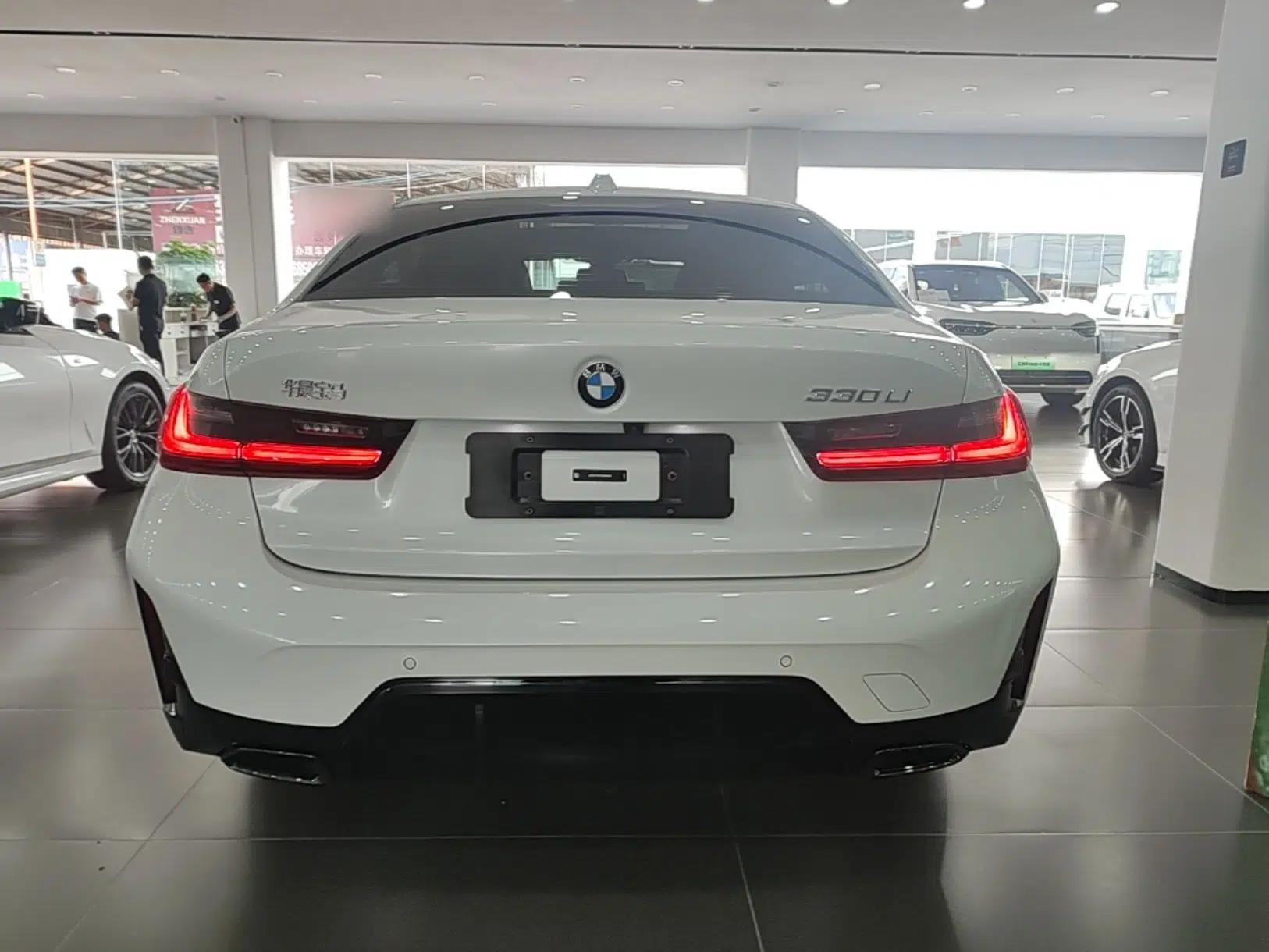BMW 3 Series 2025 330Li M Sport Shadowline Package — миниатюра 5