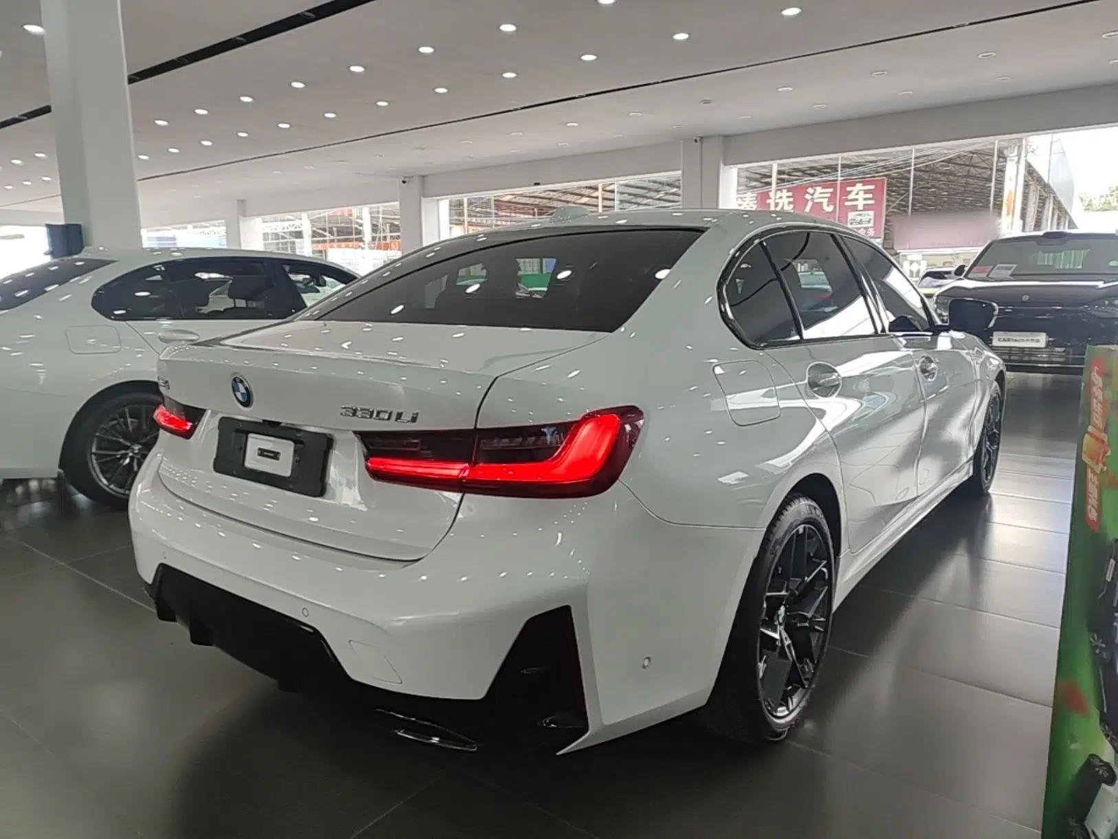 BMW 3 Series 2025 330Li M Sport Shadowline Package — миниатюра 6