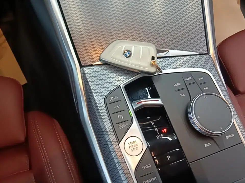 BMW 3 Series 2024 325Li M Sport Night Edition Package — миниатюра 16
