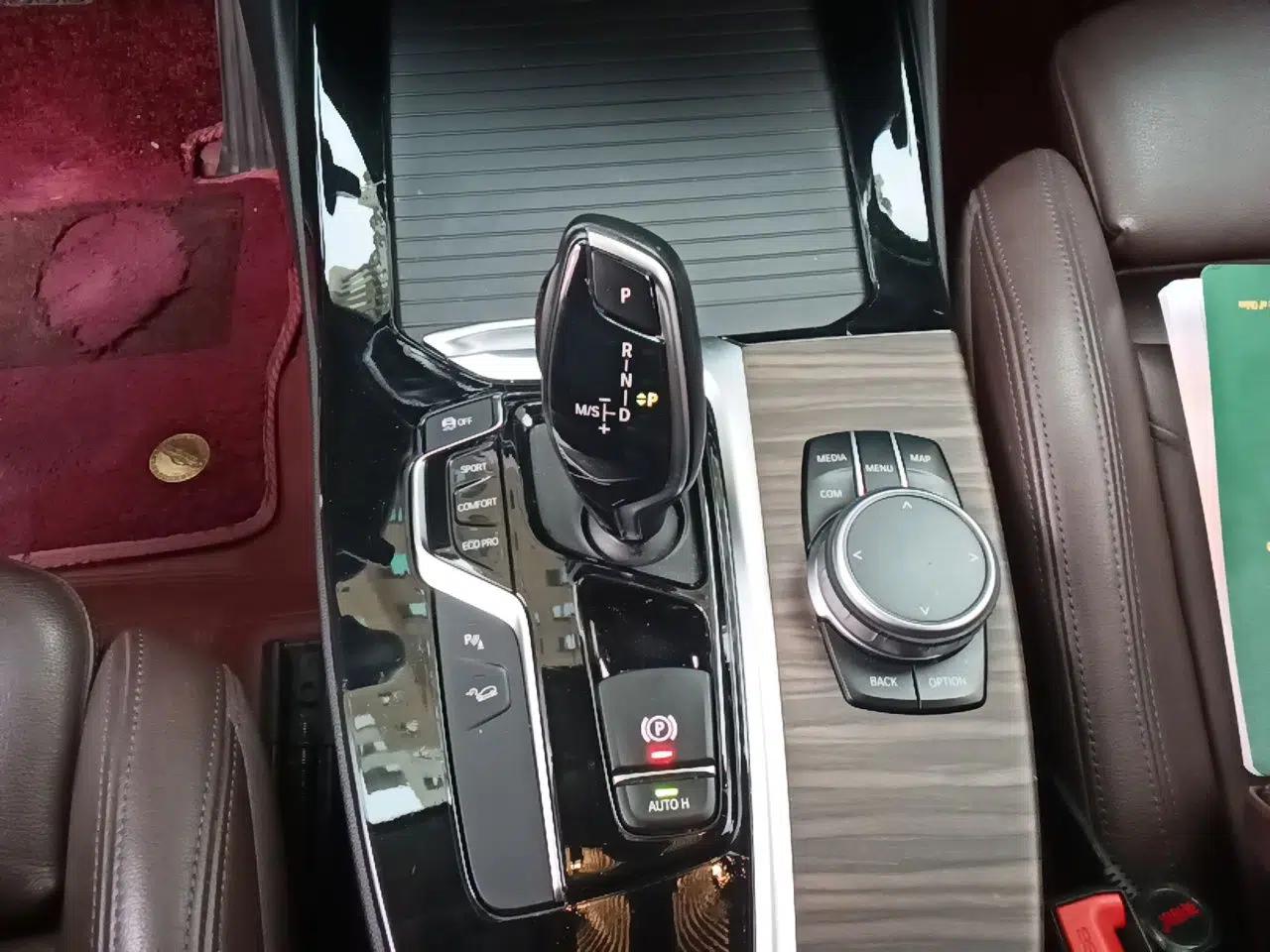 BMW X3 2020 xDrive28i Luxury Package — миниатюра 14