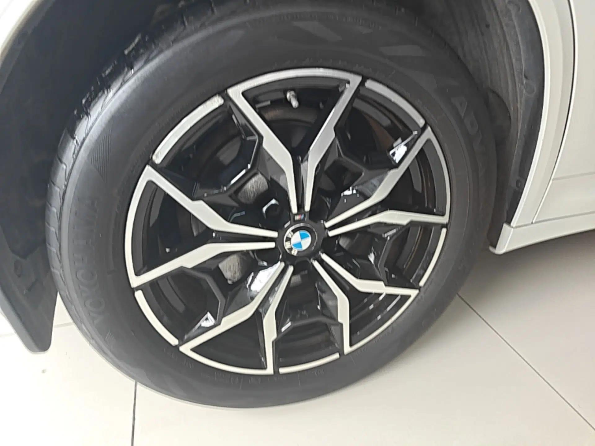 BMW X3 2022 Restyled xDrive25i M Sport Package — миниатюра 11