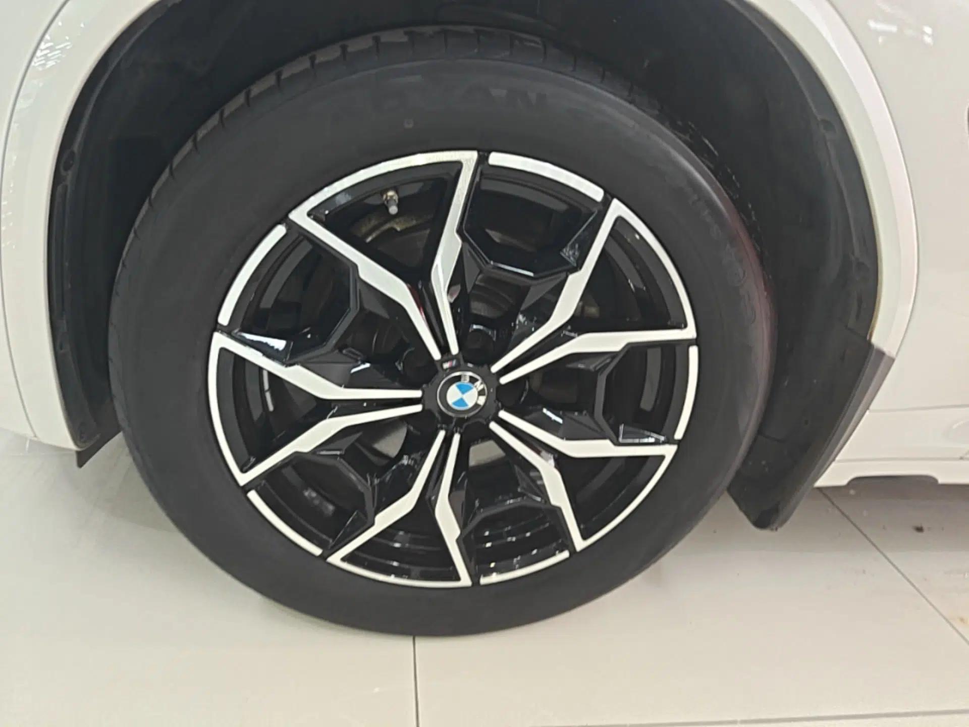 BMW X3 2022 Restyled xDrive25i M Sport Package — миниатюра 10