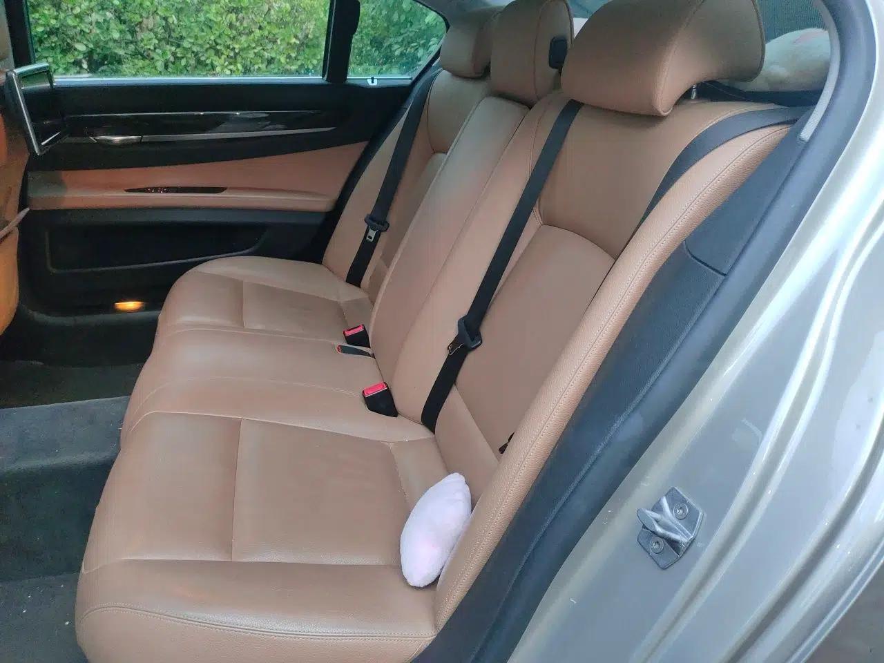 BMW 7 Series 2014 730Li Premium Edition — миниатюра 17