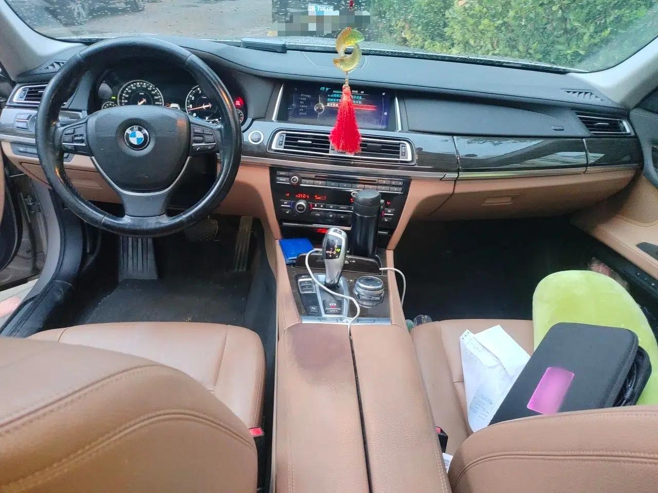 BMW 7 Series 2014 730Li Premium Edition — миниатюра 9