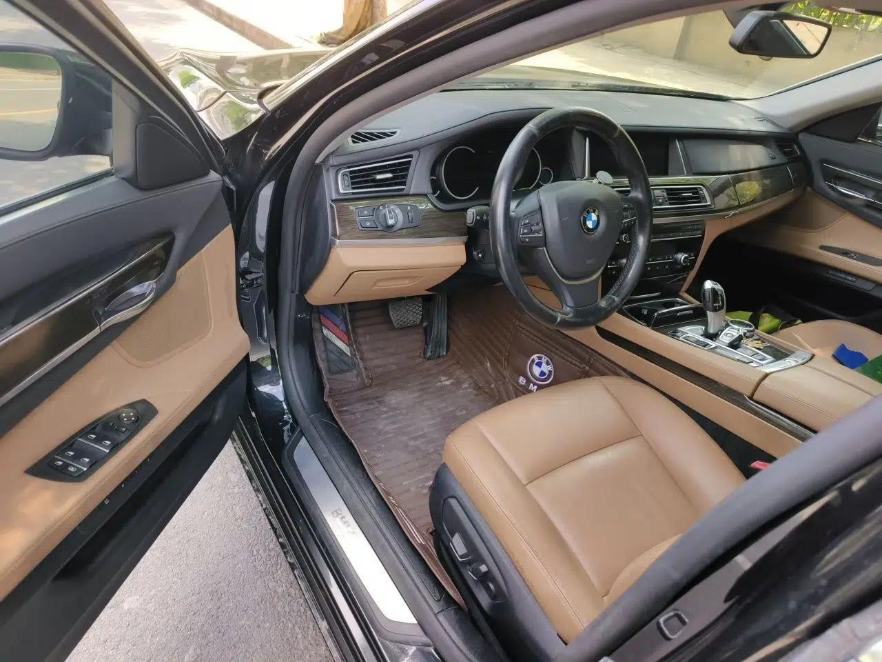 BMW 7 Series 2013 730Li Leading Model — миниатюра 16