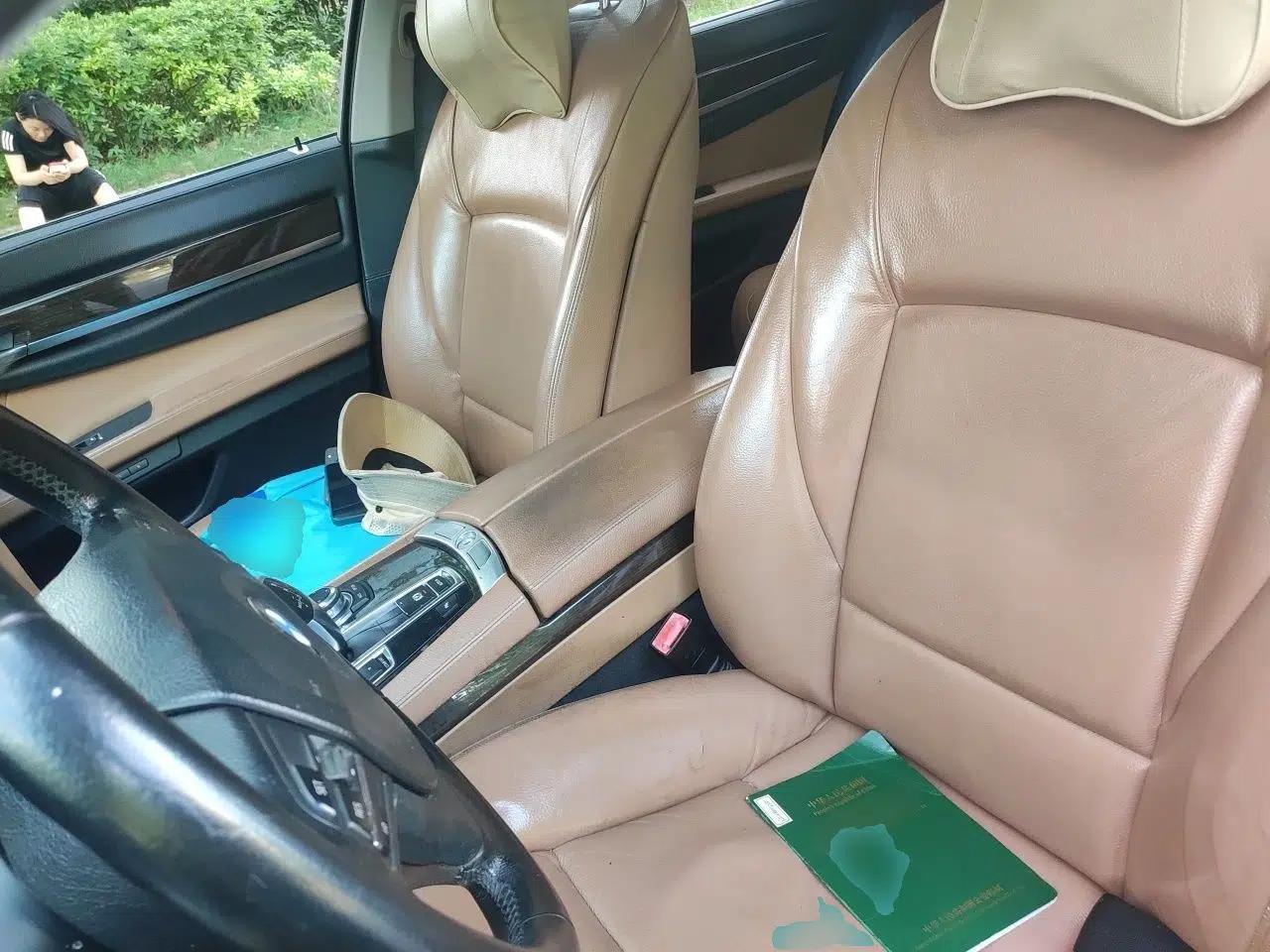BMW 7 Series 2011 730Li Elegant Model — миниатюра 15