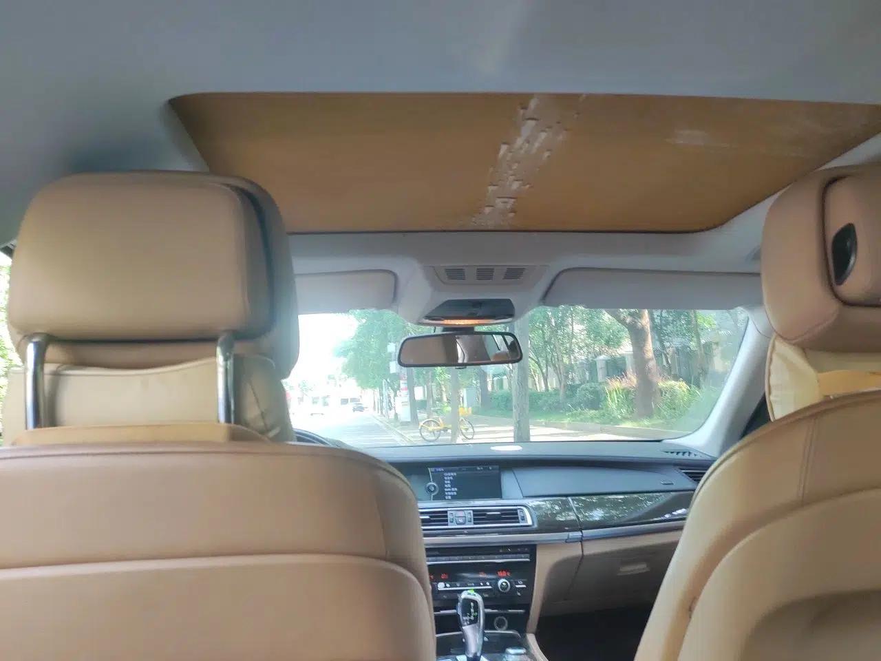 BMW 7 Series 2011 730Li Elegant Model — миниатюра 18