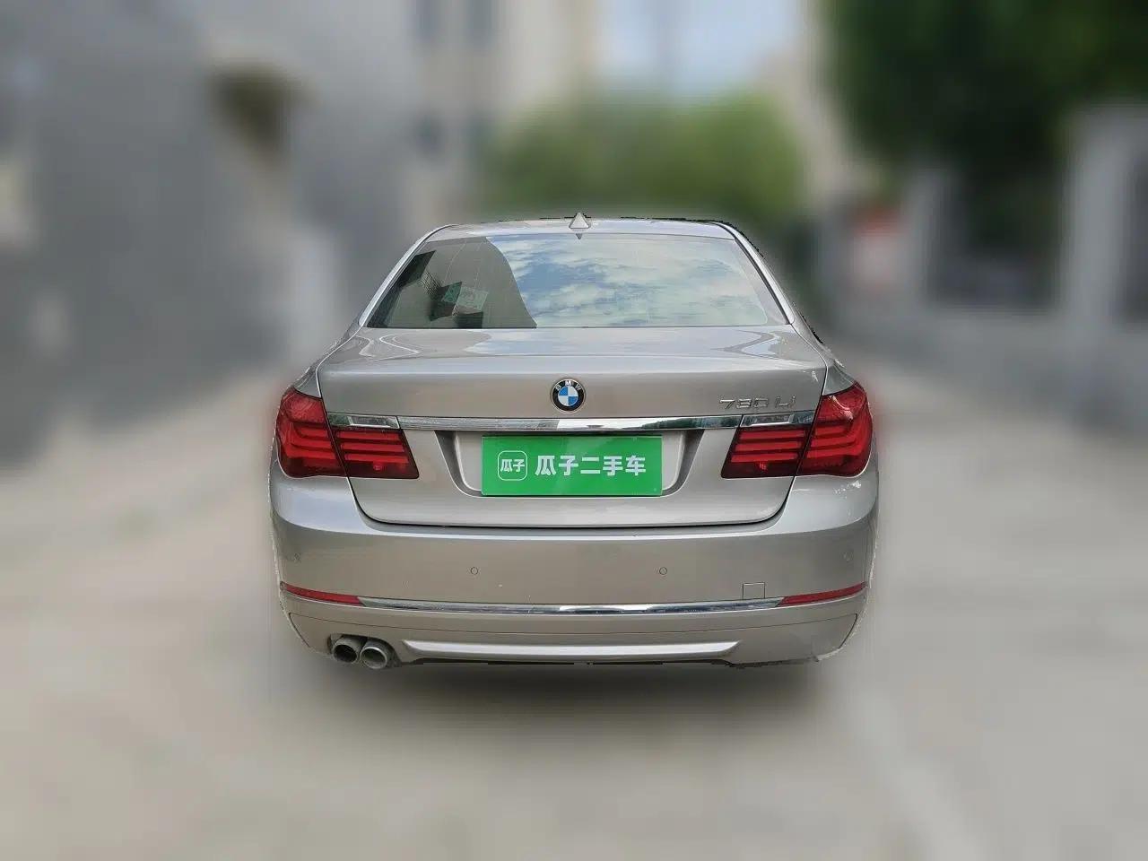 BMW 7 Series 2013 730Li Luxury Model — миниатюра 5