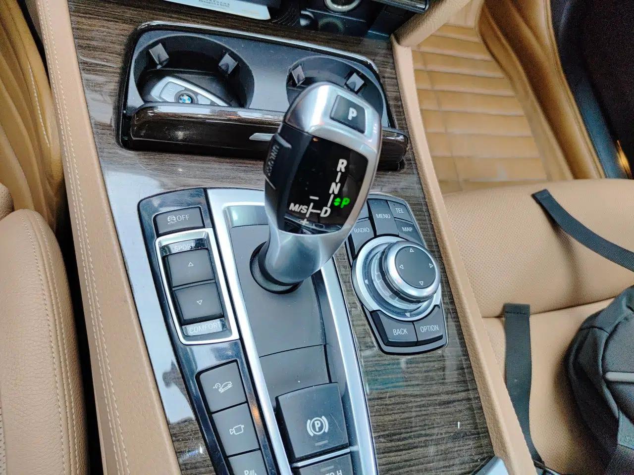 BMW 7 Series 2011 750Li xDrive — миниатюра 14