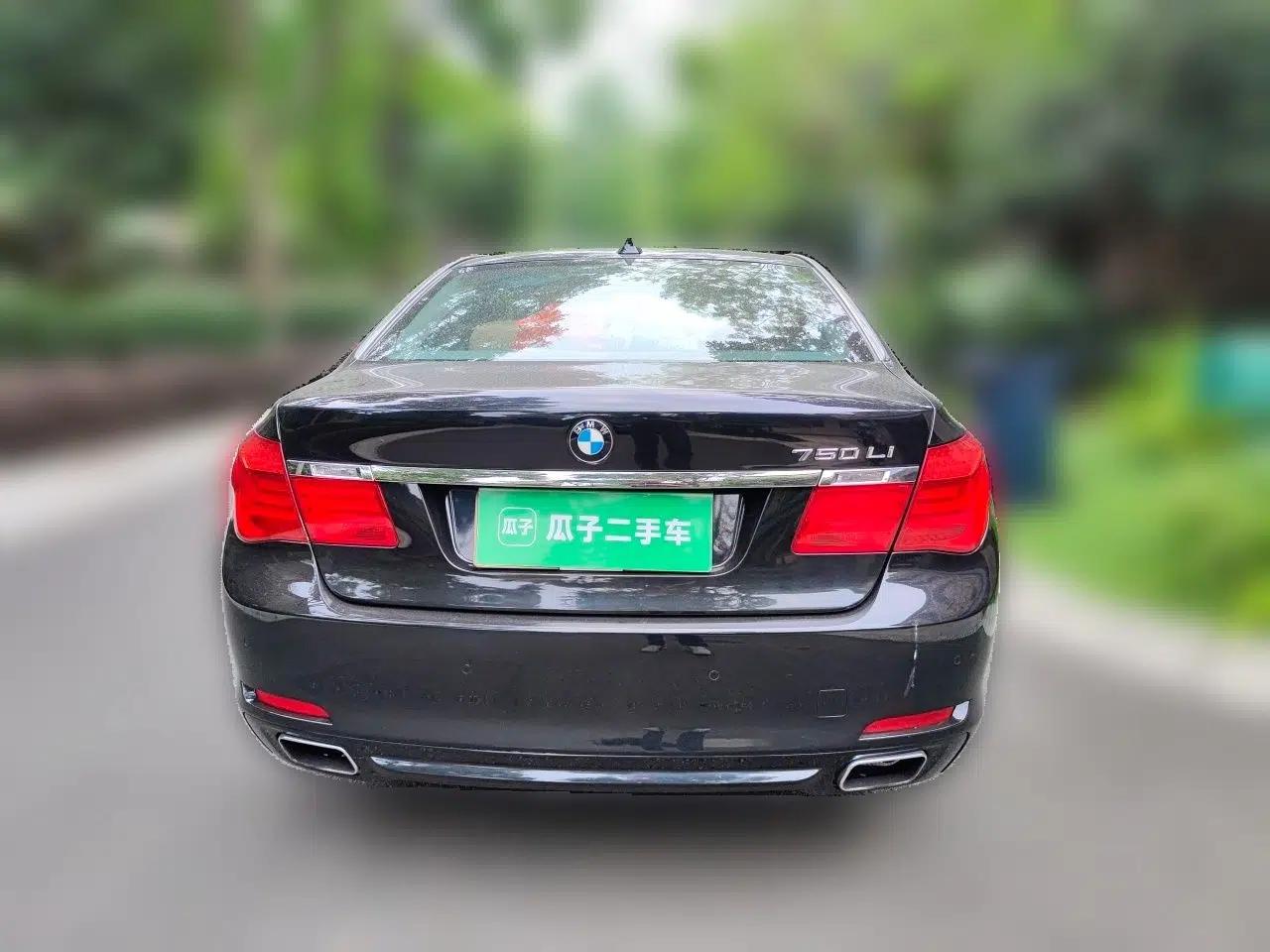 BMW 7 Series 2011 750Li xDrive — миниатюра 5