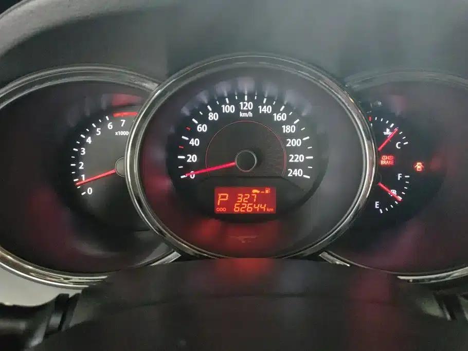 2012 Sorento 2.4L Petrol Comfort Edition — миниатюра 14