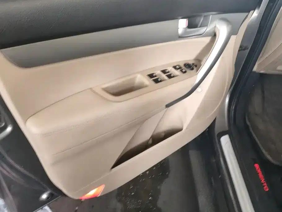 2012 Sorento 2.4L Petrol Comfort Edition — миниатюра 7