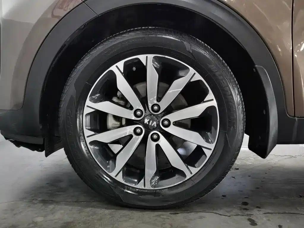 Kia KX5 2016 1.6T Automatic 2WD DLX — миниатюра 17