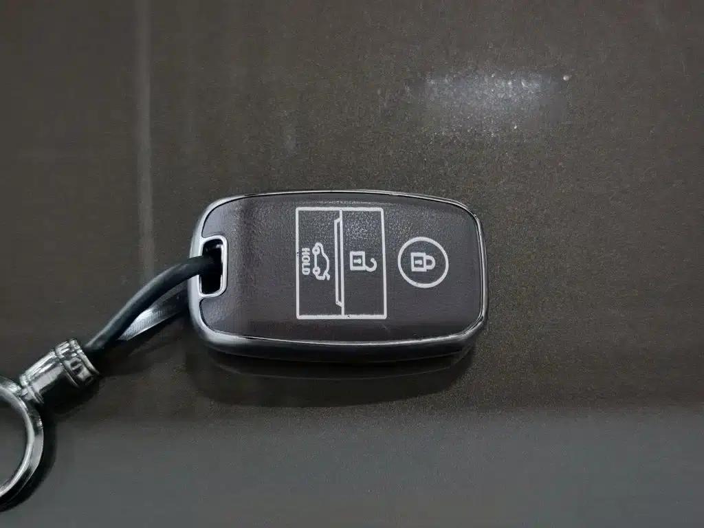 Kia KX5 2016 1.6T Automatic 2WD DLX — миниатюра 19
