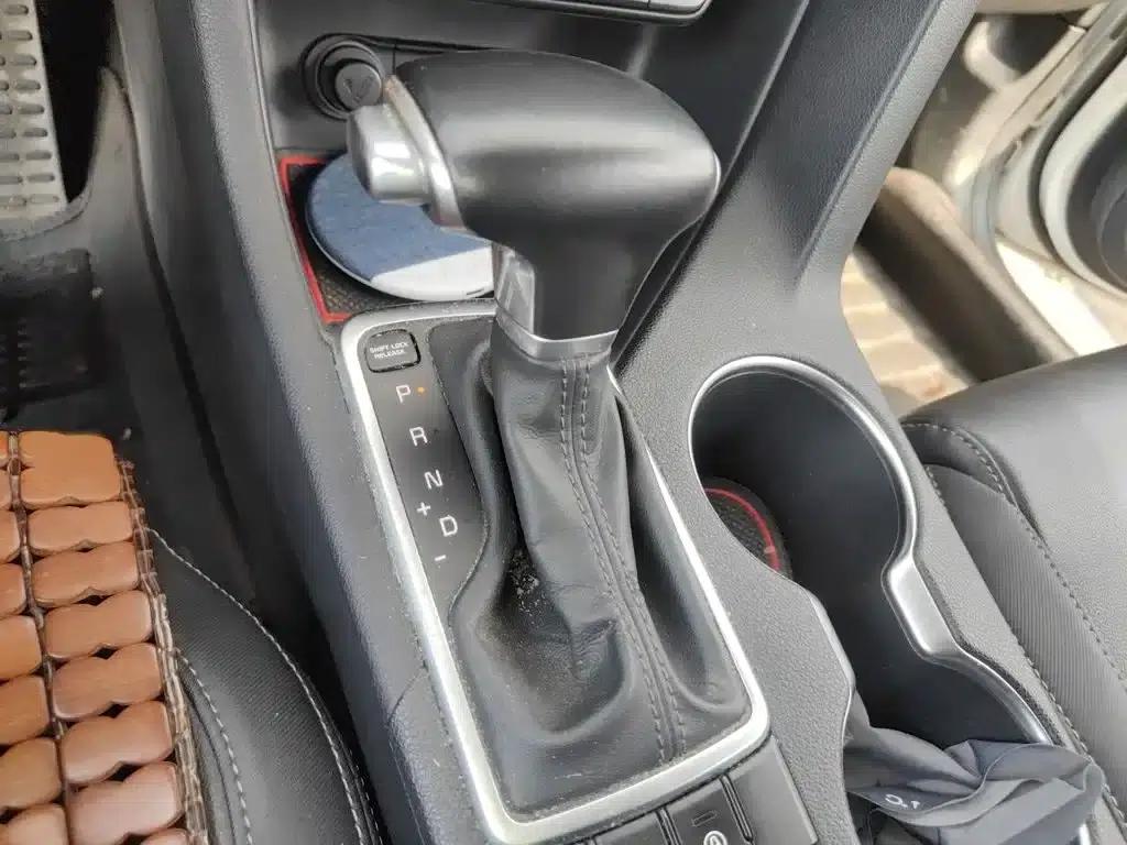 Kia KX5 2016 1.6T Automatic 2WD DLX — миниатюра 7