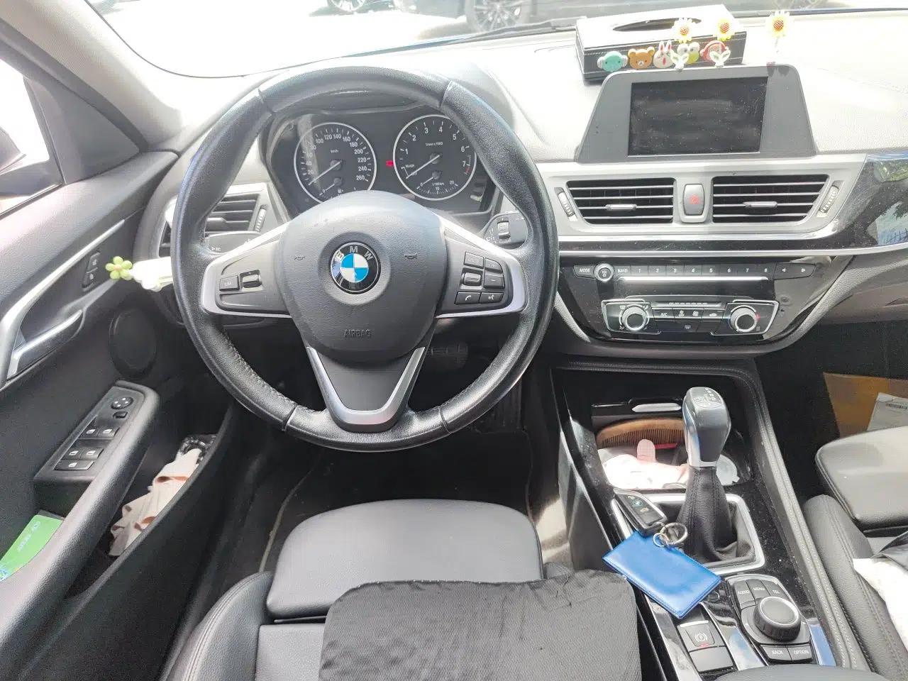 BMW 1 Series 2017 118i Sport Edition — миниатюра 10