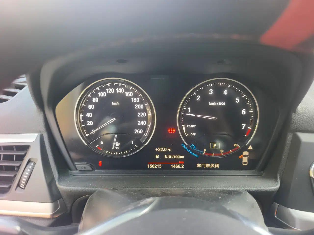 BMW 1 Series 2018 120i Design Package Model — миниатюра 11