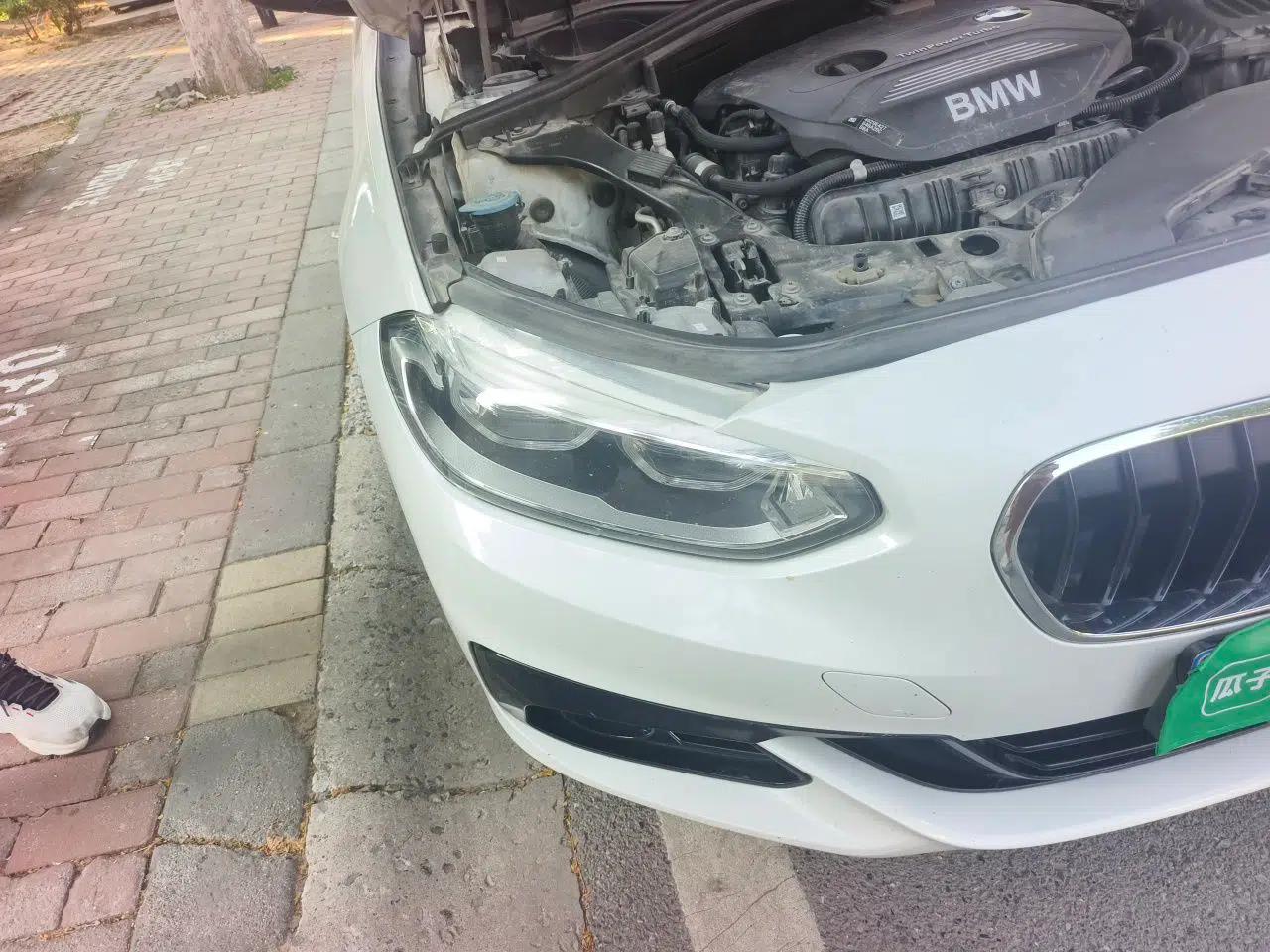BMW 1 Series 2018 120i Design Package Model — миниатюра 7