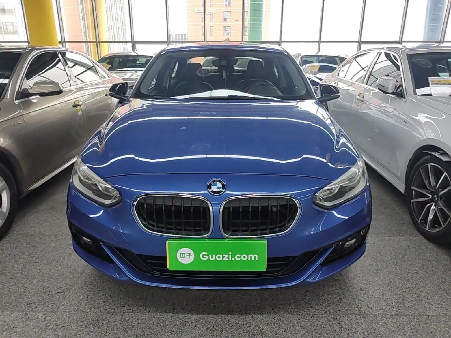 BMW 1 Series 2017 118i Design Package Model — миниатюра 2