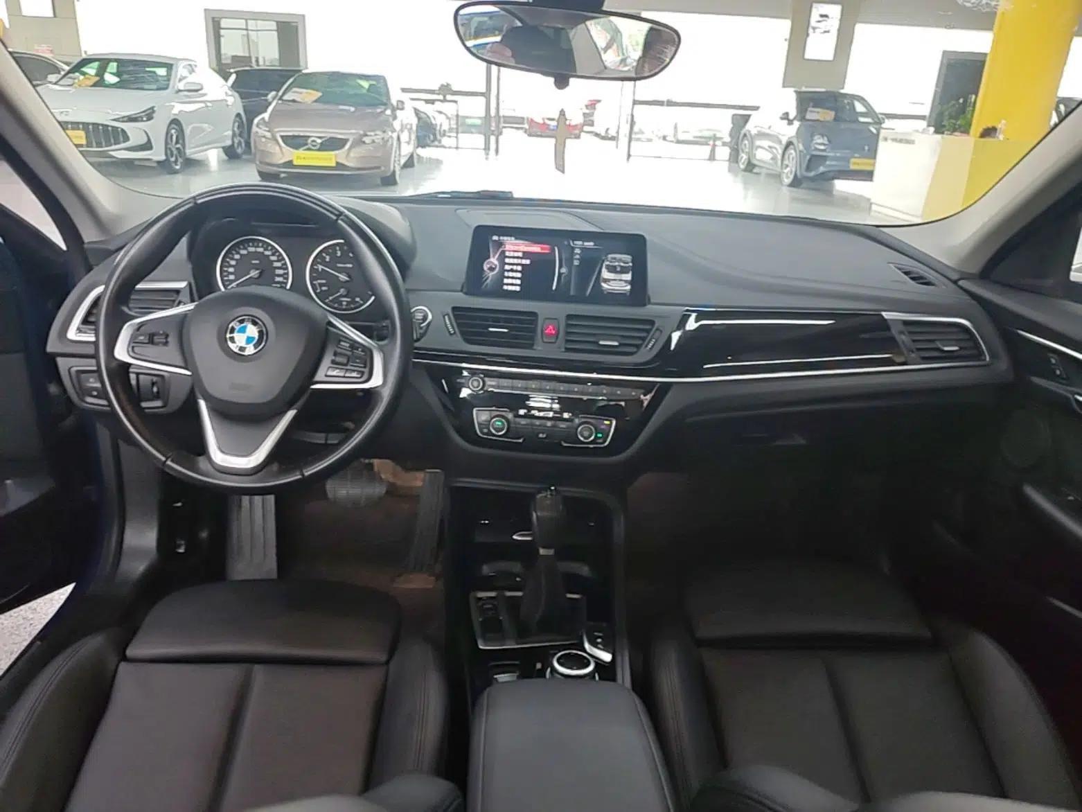 BMW 1 Series 2017 118i Design Package Model — миниатюра 17