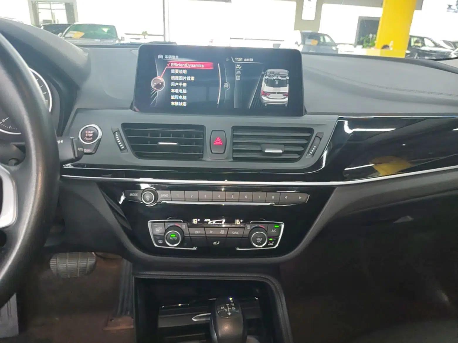 BMW 1 Series 2017 118i Design Package Model — миниатюра 20