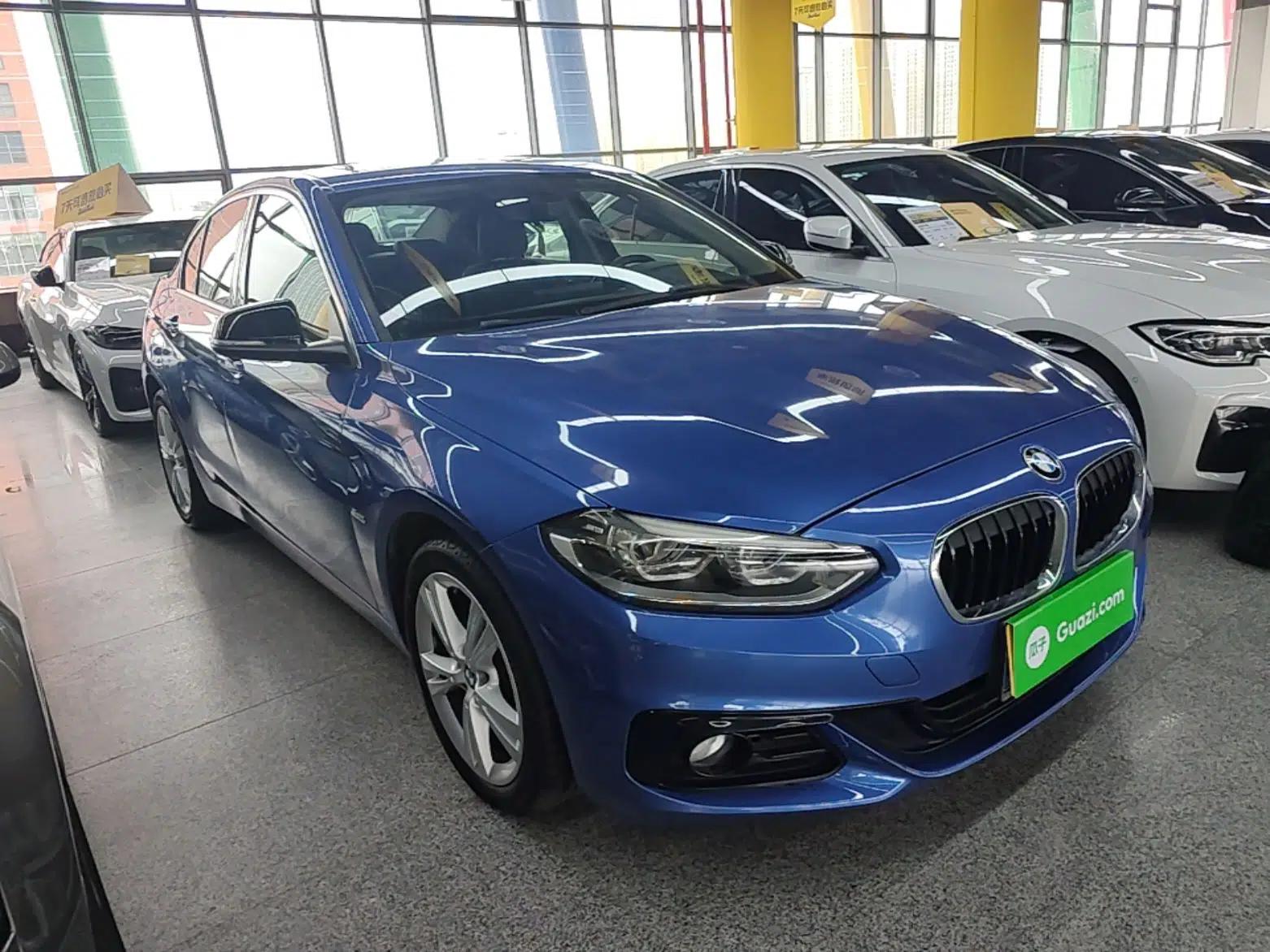 BMW 1 Series 2017 118i Design Package Model — миниатюра 3