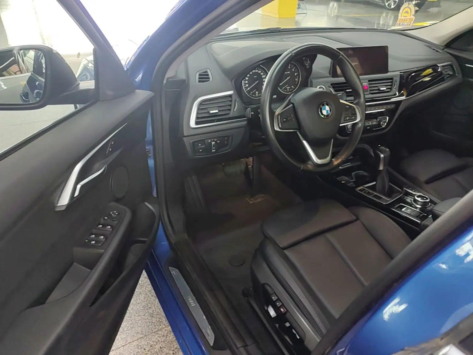 BMW 1 Series 2017 118i Design Package Model — миниатюра 23
