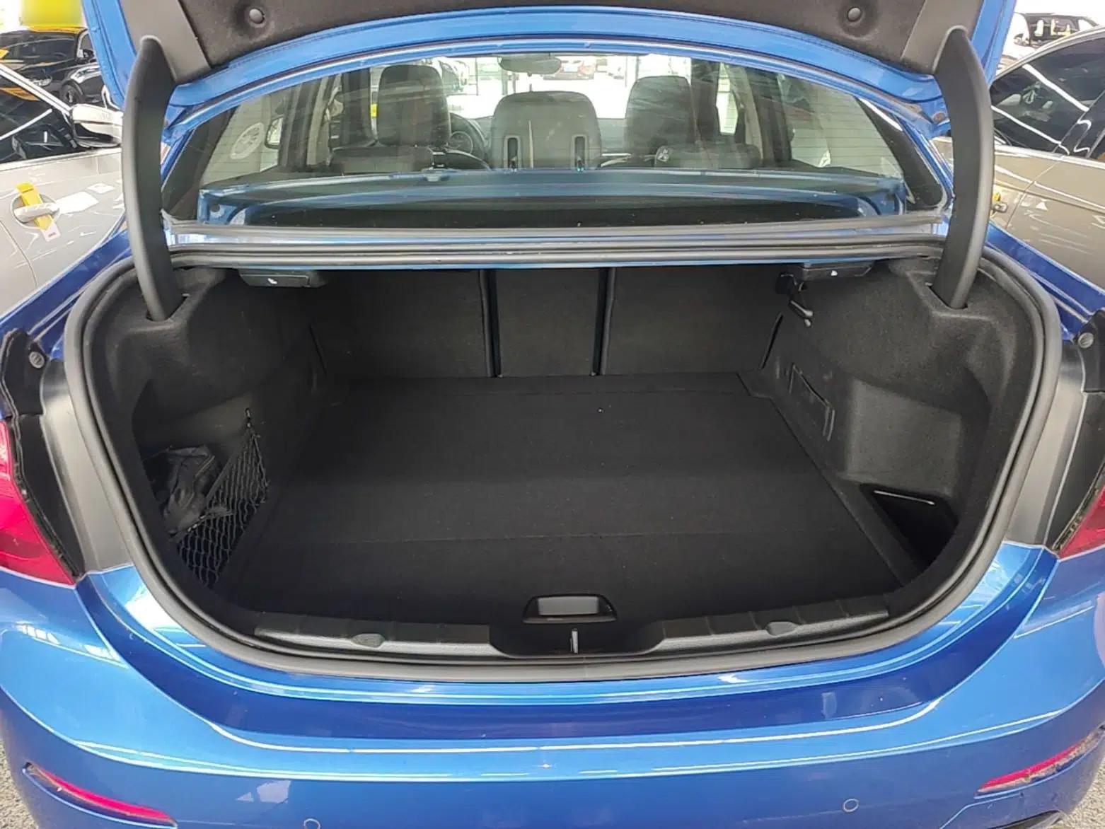 BMW 1 Series 2017 118i Design Package Model — миниатюра 27
