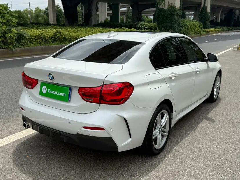BMW 1 Series 2019 118i M Sport Package — миниатюра 15