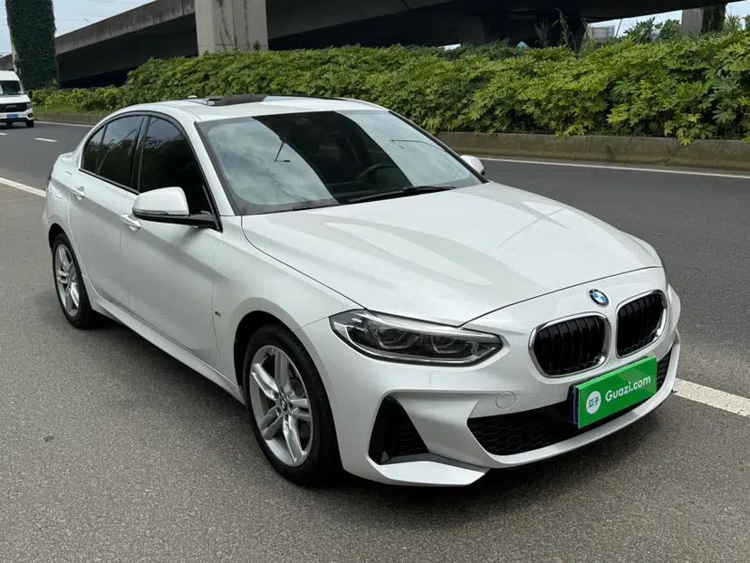 BMW 1 Series 2019 118i M Sport Package — миниатюра 20