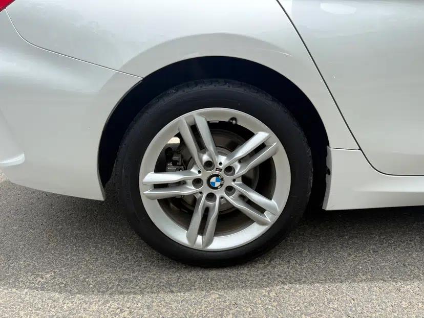BMW 1 Series 2019 118i M Sport Package — миниатюра 21