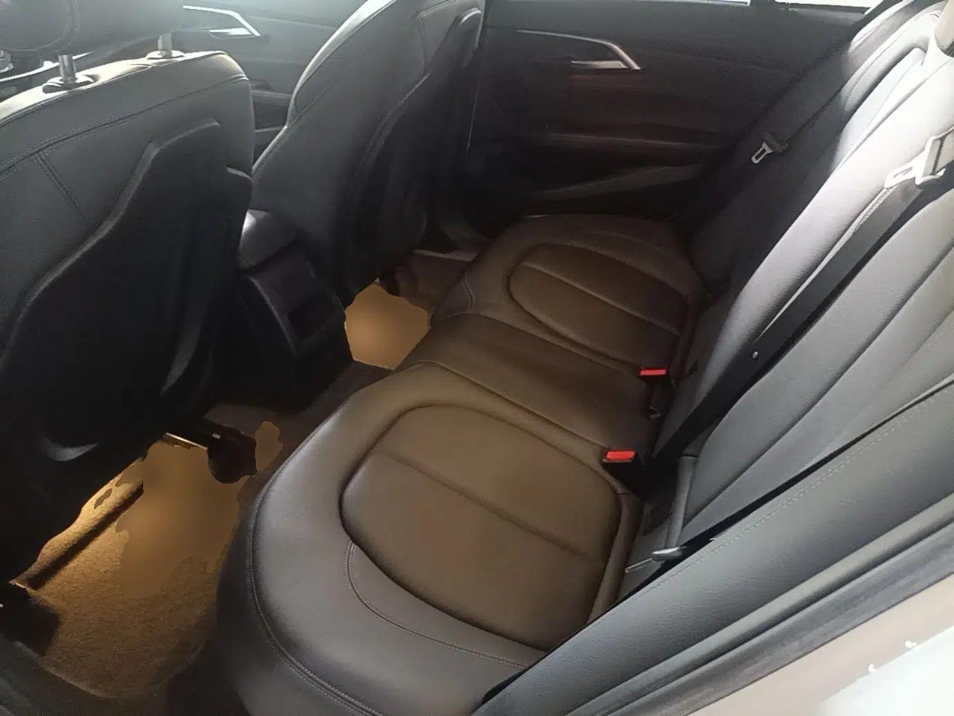 BMW 1 Series 2019 118i M Sport Package — миниатюра 31