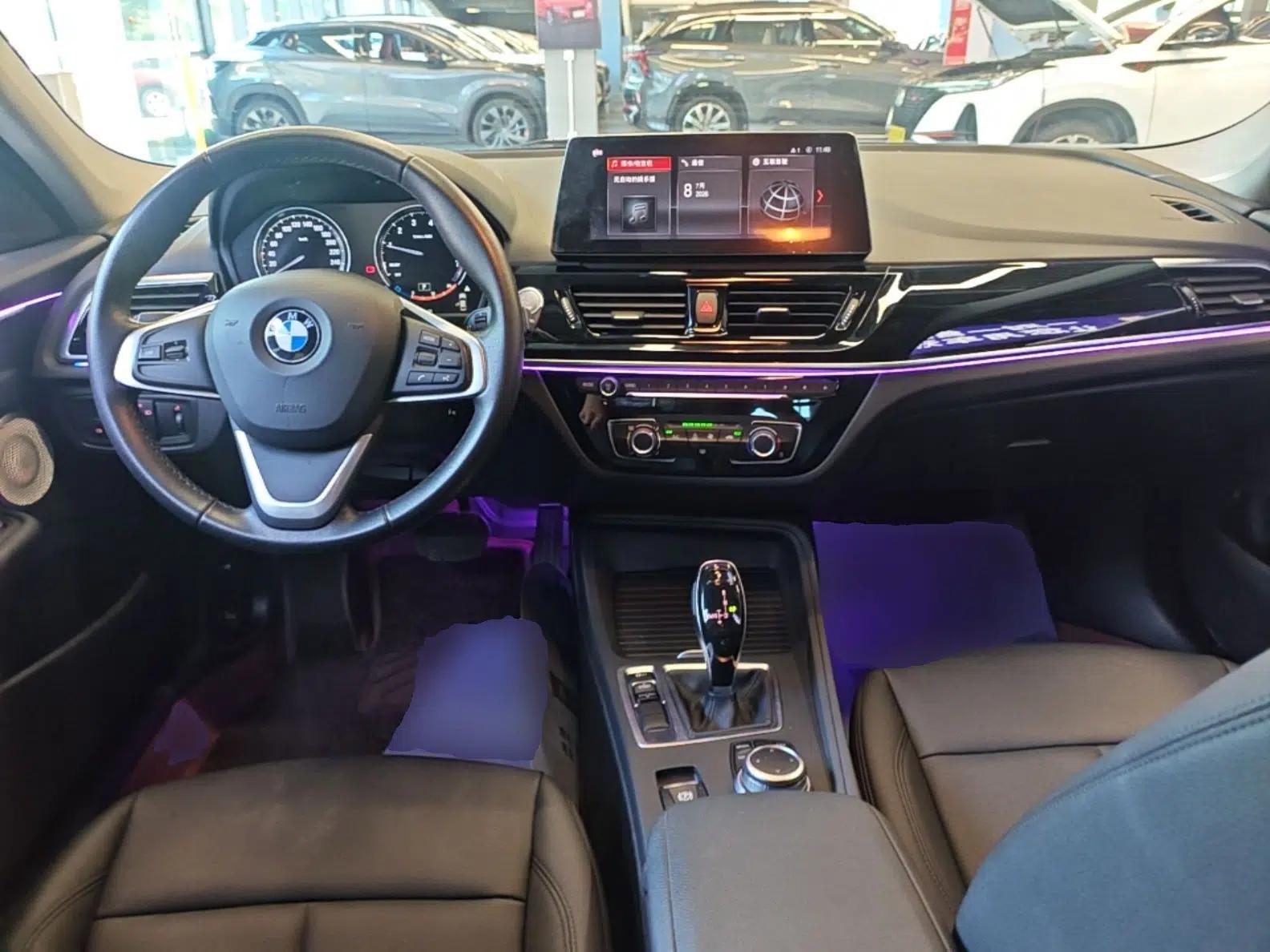 BMW 1 Series 2022 120i M Sport Edition — миниатюра 12