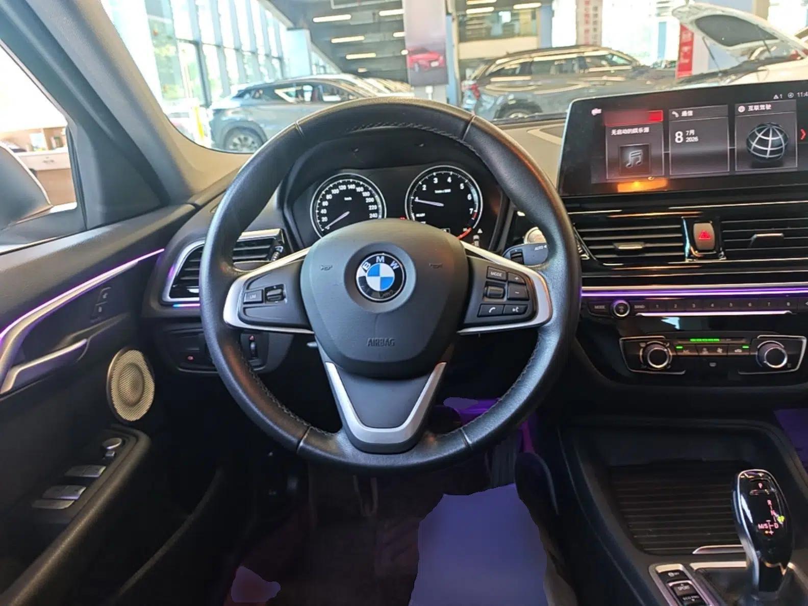 BMW 1 Series 2022 120i M Sport Edition — миниатюра 13