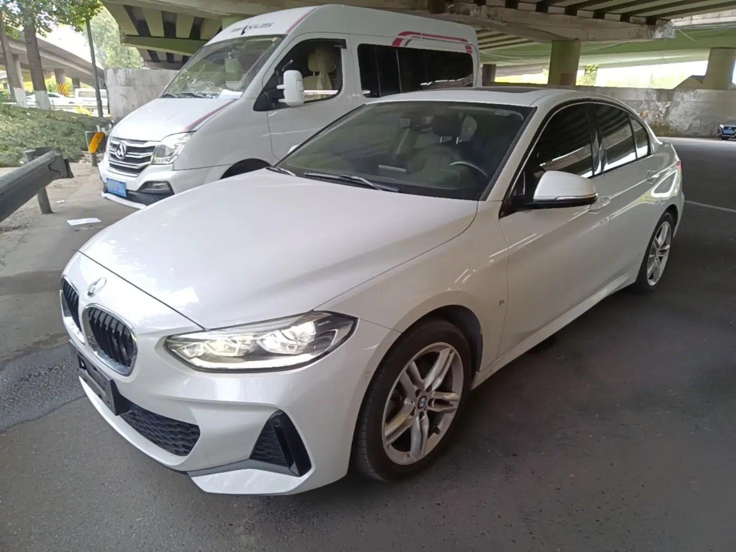 BMW 1 Series 2020 120i M Sport Package — миниатюра 1