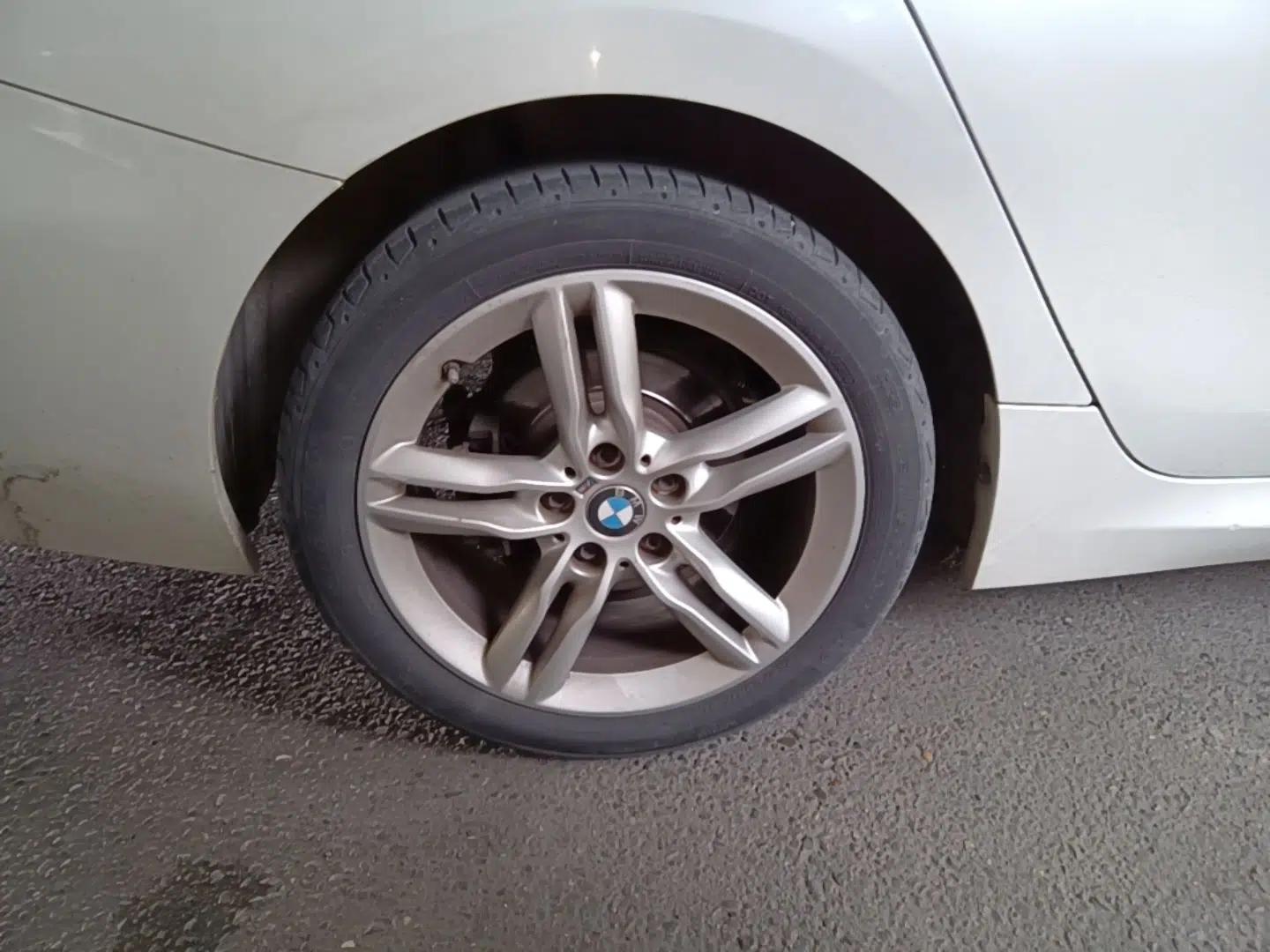 BMW 1 Series 2020 120i M Sport Package — миниатюра 11
