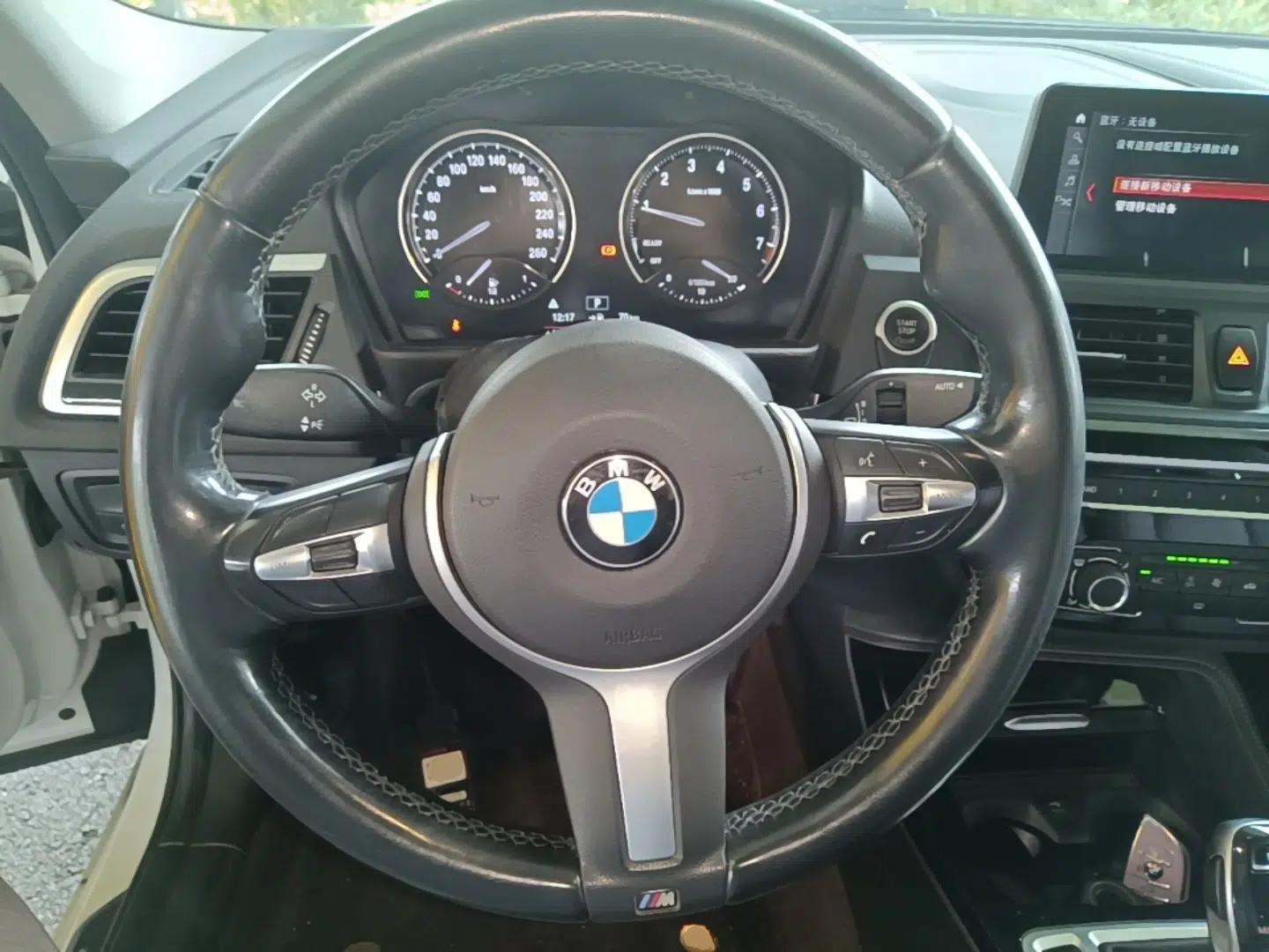BMW 1 Series 2020 120i M Sport Package — миниатюра 13