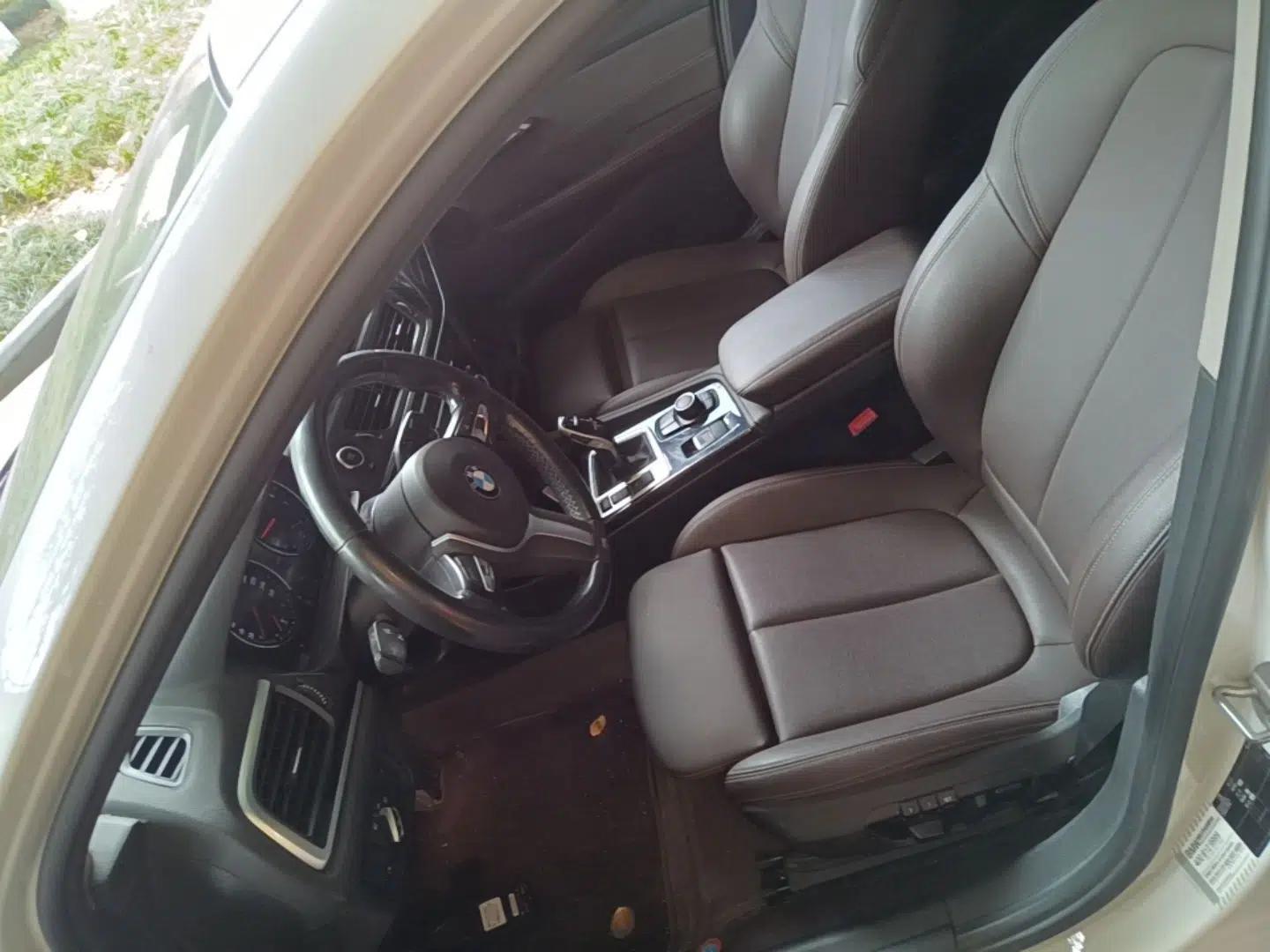 BMW 1 Series 2020 120i M Sport Package — миниатюра 17