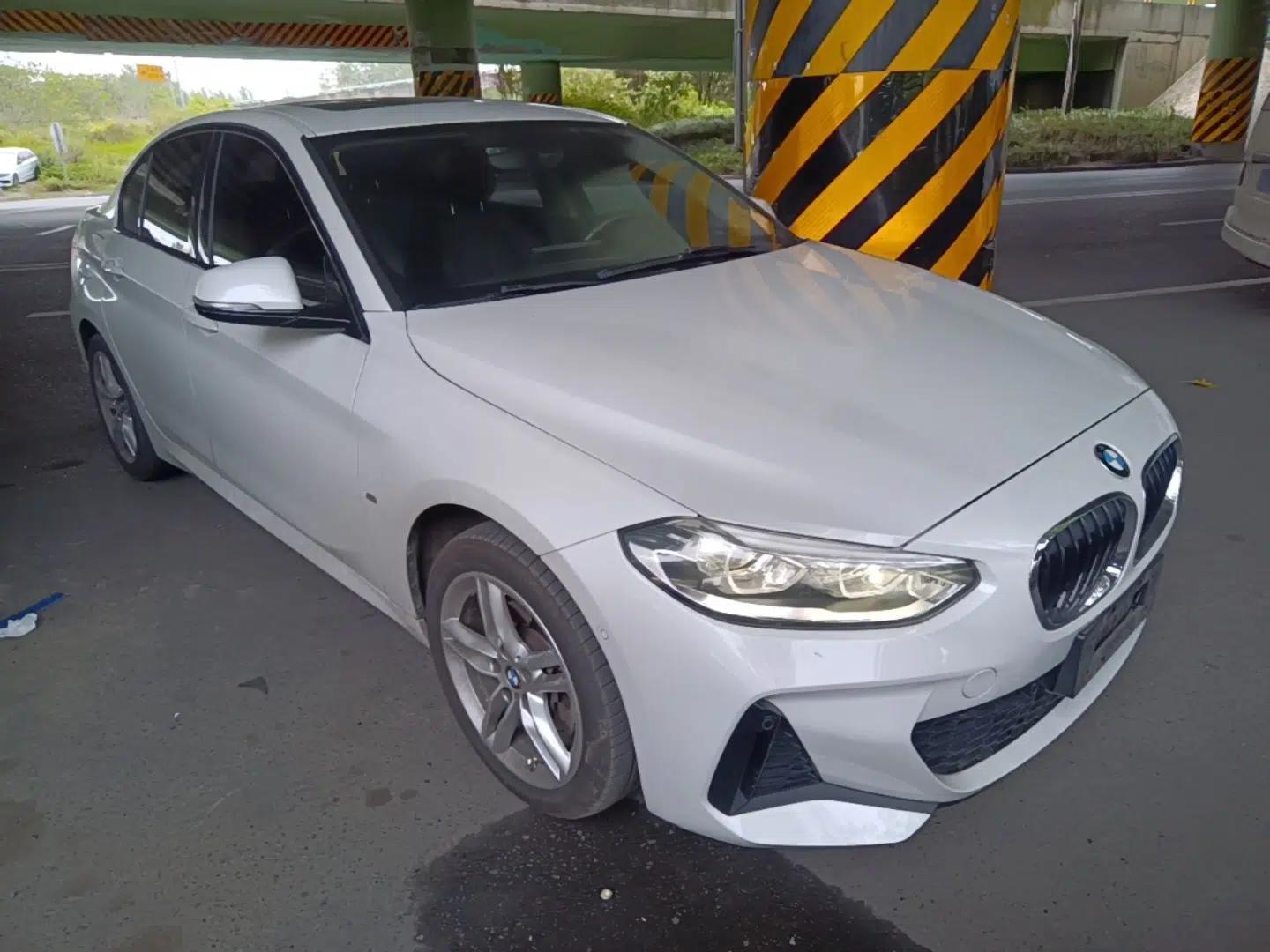 BMW 1 Series 2020 120i M Sport Package — миниатюра 3