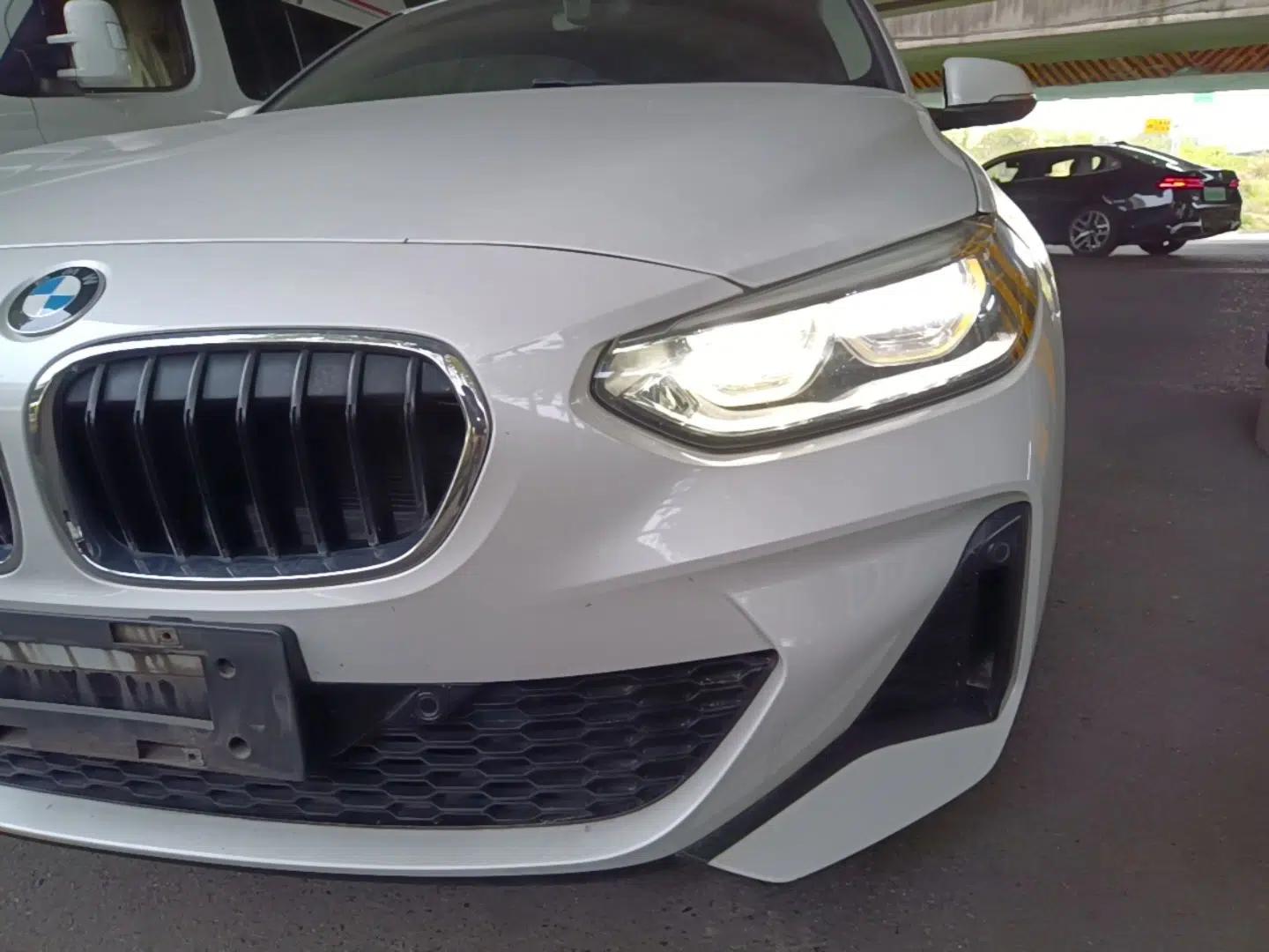 BMW 1 Series 2020 120i M Sport Package — миниатюра 8