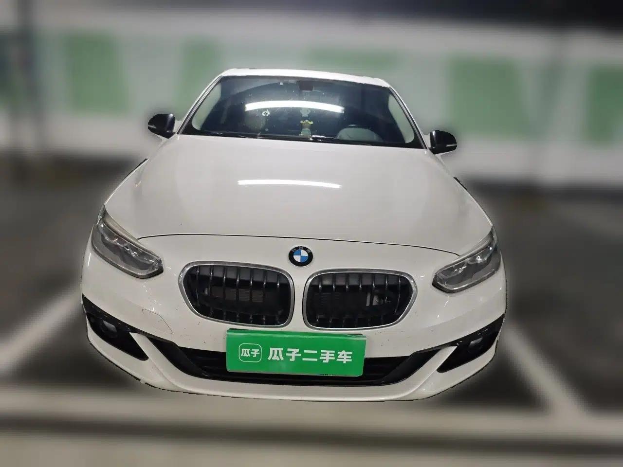 BMW 1 Series 2018 118i Sport Edition — миниатюра 2