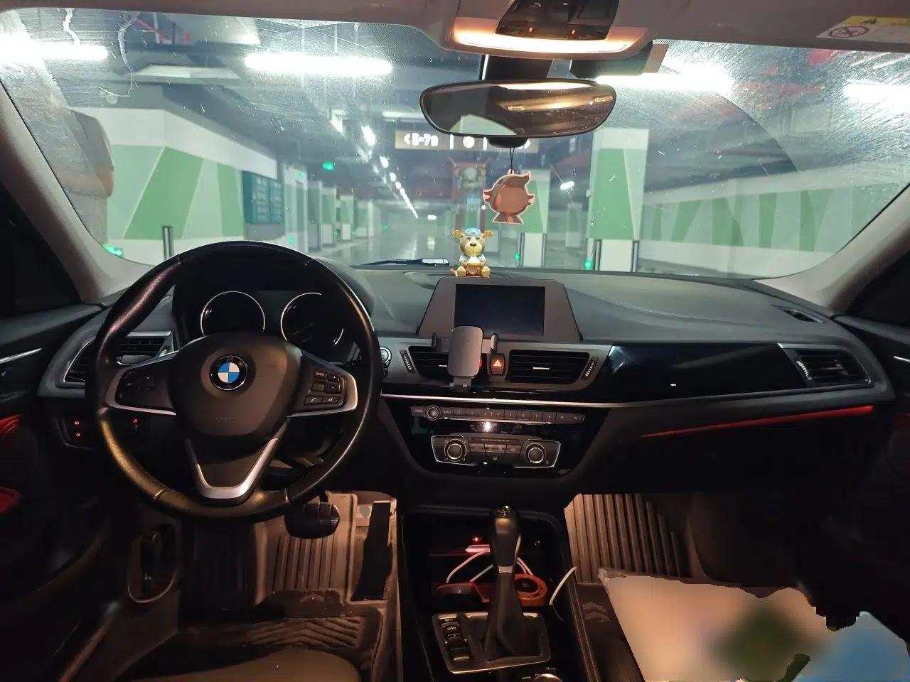 BMW 1 Series 2018 118i Sport Edition — миниатюра 9