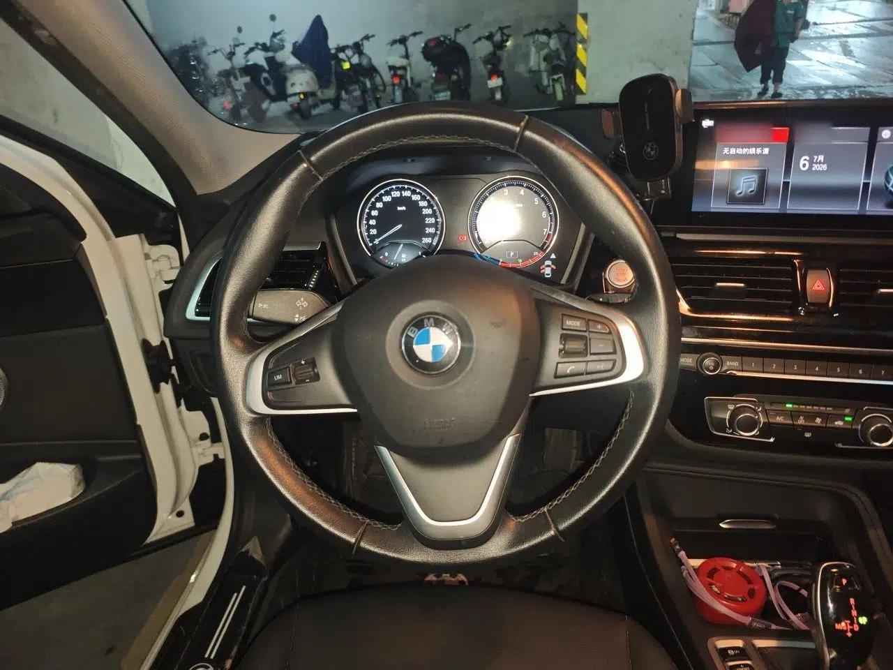 BMW 1 Series 2021 Revised 120i M Sport Edition — миниатюра 10