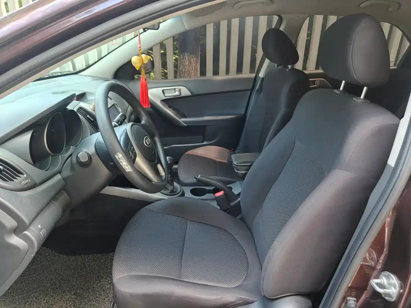 2012 Forte 1.6L MT GL Commemorative Edition — миниатюра 7