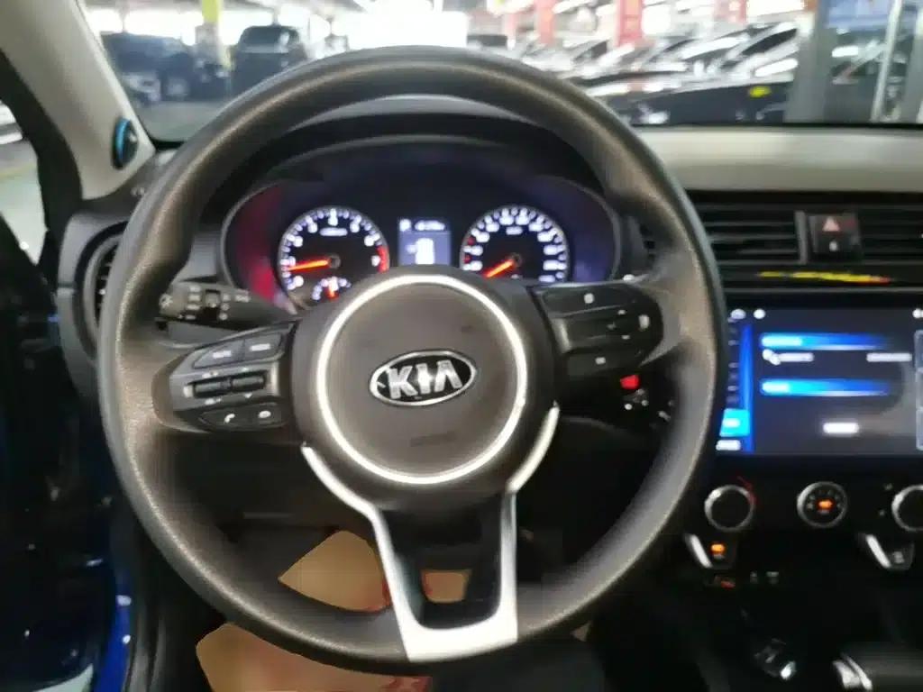 2017 KX CROSS 1.4L AT GLS — миниатюра 11