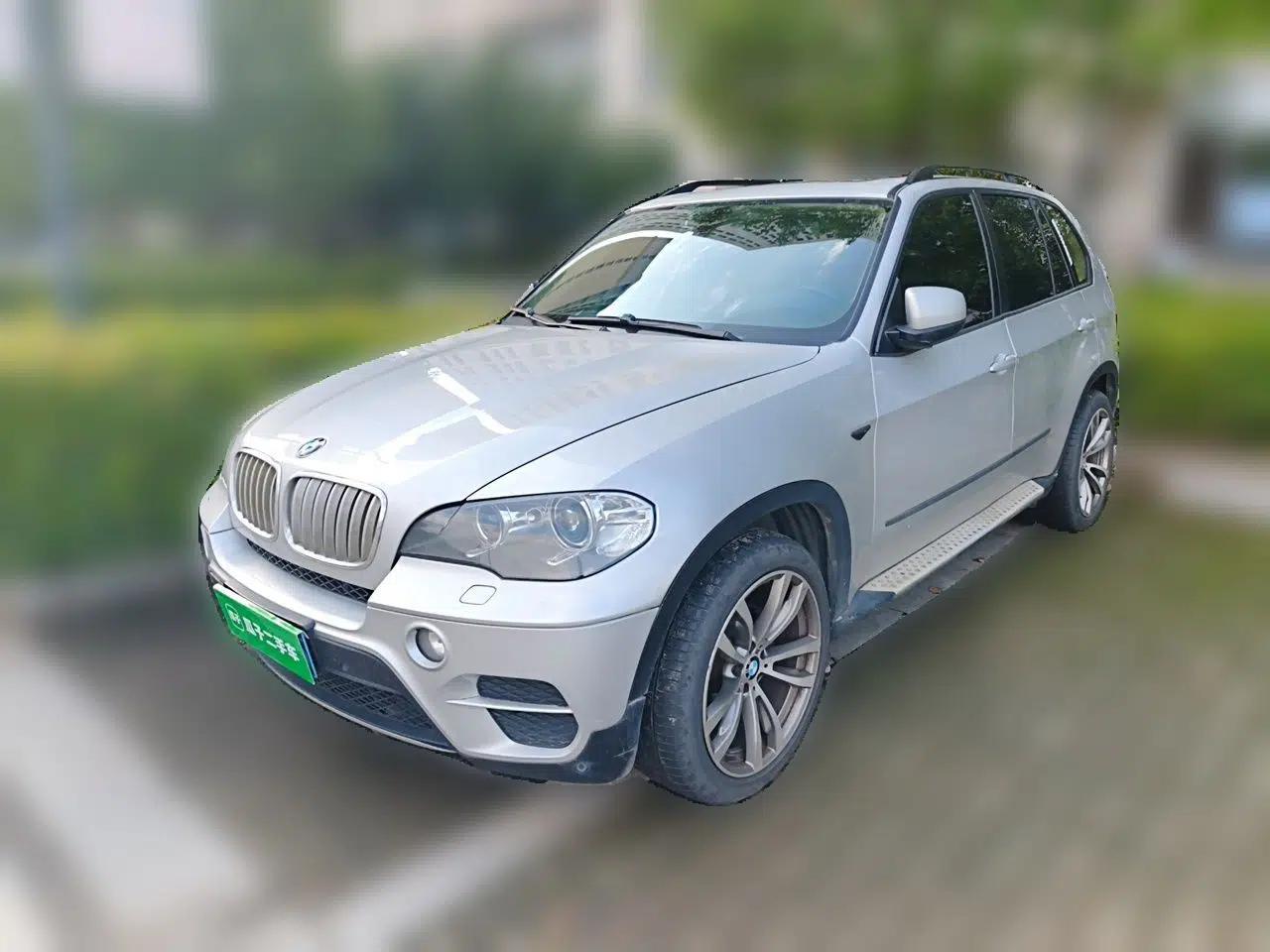 BMW X5 2011 xDrive35i Leading Model — миниатюра 1