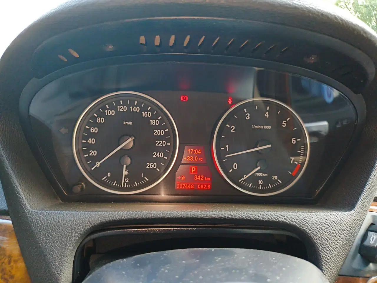 BMW X5 2011 xDrive35i Leading Model — миниатюра 11