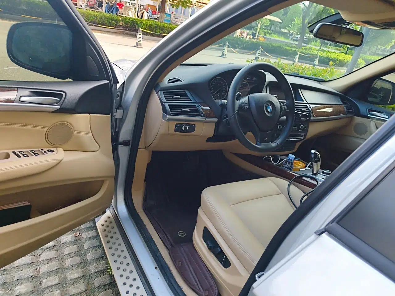 BMW X5 2011 xDrive35i Leading Model — миниатюра 16